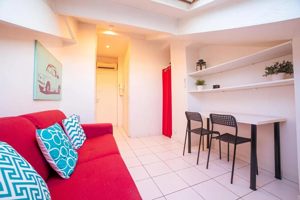 Guestready - Studio Apartments In Downtown Cannes France